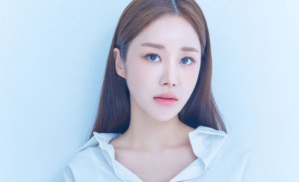 윤진이 결혼 예비신랑 직업 프로필 나이 인스타 총정리