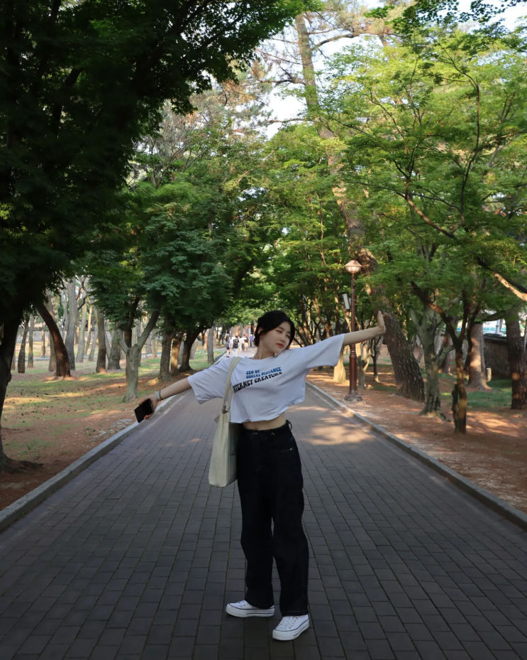  내돈내산 여름 데일리룩 (몽돌 스트레이트 데님 팬츠,버블리안 에코백, 컨버스 척테일러, 우유니 실팔찌)