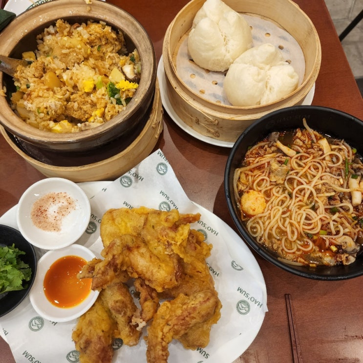  [동탄 롯백 맛집] 홍콩요리 전문점 '호우섬' 롯데백화점 동탄점 딤섬, 닭날개튀김, 매운 소고기타면, 솥밥 후기