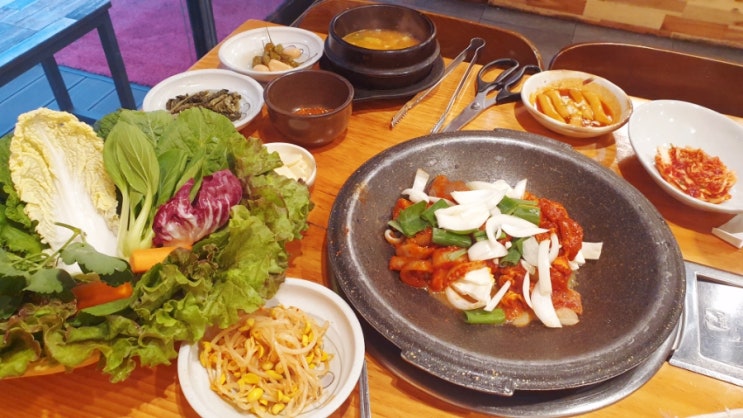  낙성대 맛집 쌈밥정식 시골집과 분위기 좋은 오페라빈로스터스