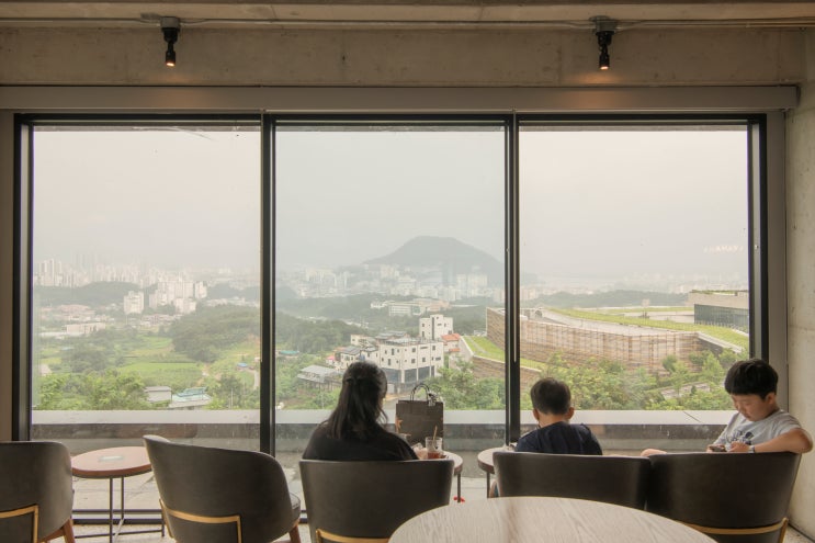  춘천 구봉산 스타벅스 리저브 매장