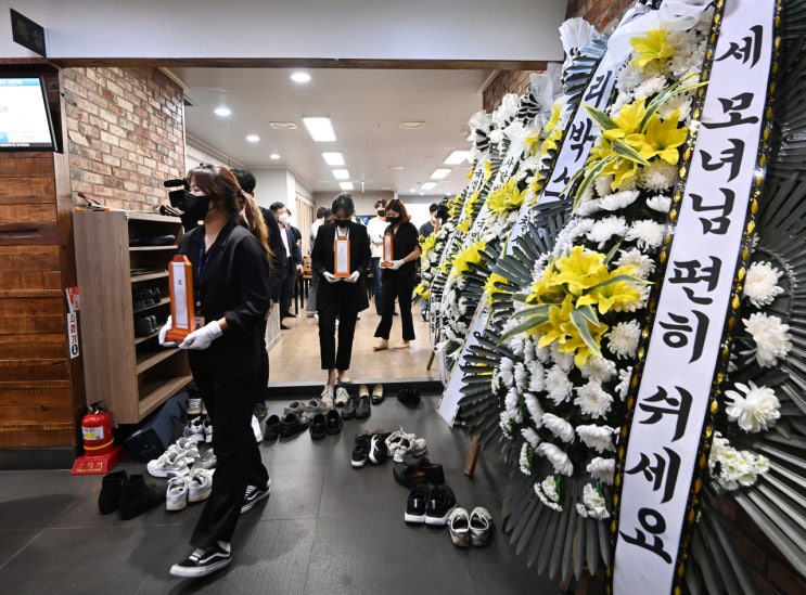 성인 5명 중 1명, 어려움에도 도움 거부한다 성인 5명 중 1명, 어려움에도 도움 거부한다