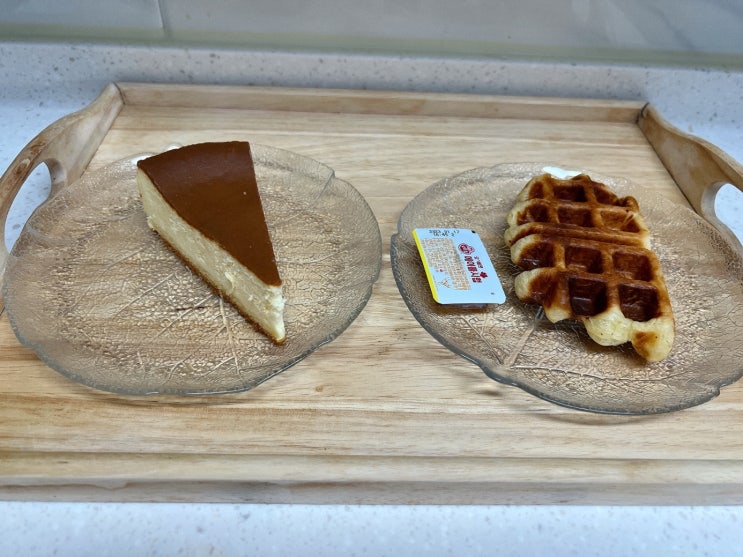  컴포즈 커피 디저트 크로플 맛집!