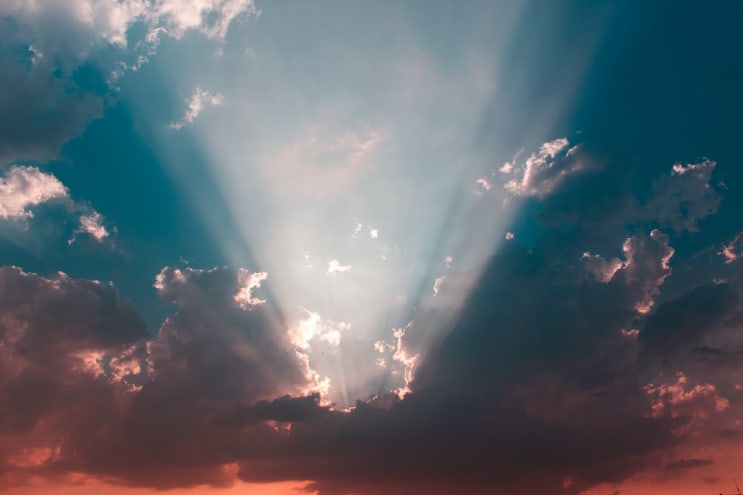  Every cloud has a silver lining 뜻과 유래, 하늘이 무너져도 솟아날 구멍이 있다 영어 속담