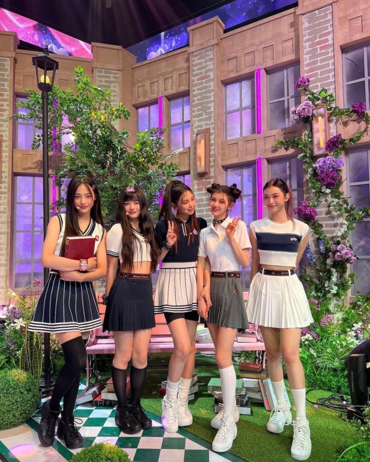 그룹 뉴진스, '쿠키' 선정성 은유 논란에 반박 "성적 의도 없음 슬랭표준어 아냐 불필요한 의심" 그룹 뉴진스, '쿠키' 선정성 은유 논란에 반박 "성적 의도 없음 슬랭표준어 아냐 불필요한 의심"