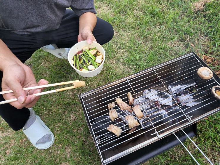  캠핑 접이식화로대 불멍도 하고, 음식도 해먹고