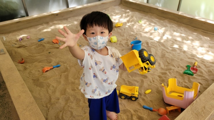 과천 만나카페 3살 아기가 좋아하는 모래놀이가 있는 곳
