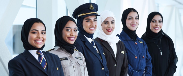 에미레이트 항공 그룹, 항공 및 여행에 대한 에미레이트 여성의 기여 강조