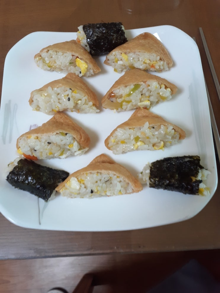  유부초밥과 비빔면