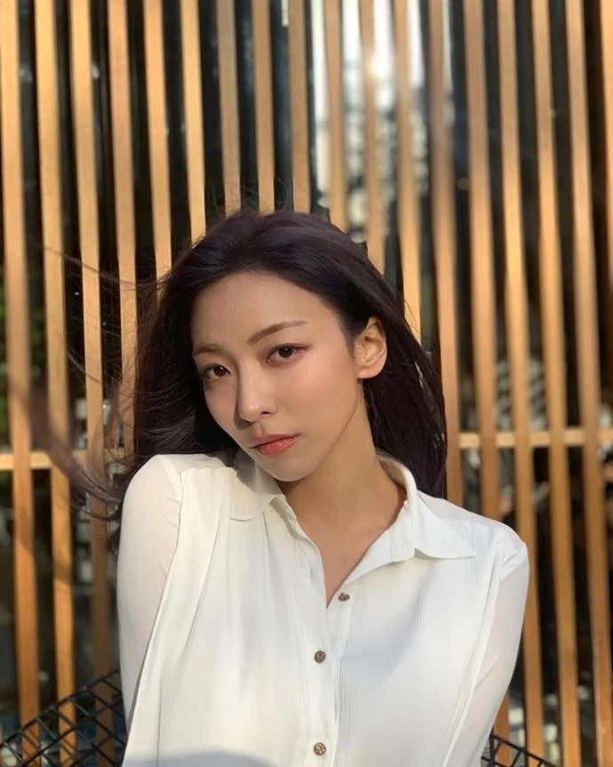 마음의 병 고백했던 그룹 f(x) 멤버 루나, 스스로 용기 북돋아 "일어서야할 때 장애물이 와도 견뎌" 마음의 병 고백했던 그룹 f(x) 멤버 루나, 스스로 용기 북돋아 "일어서야할 때 장애물이 와도 견뎌"