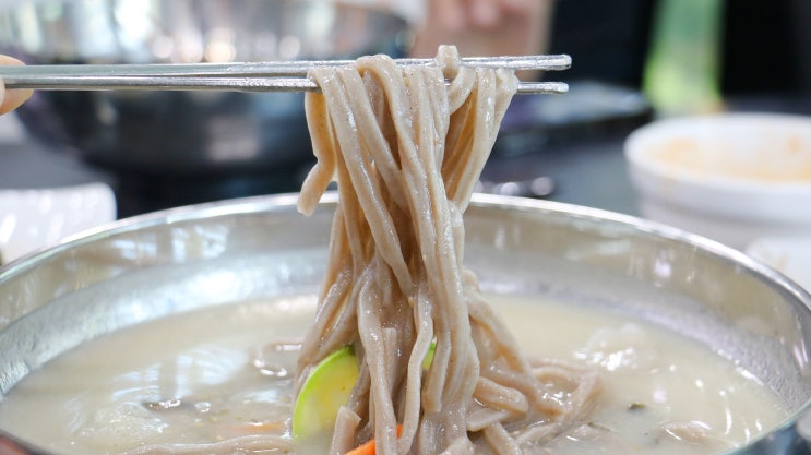  천안 유량동맛집 입맛돋는 태조산시골막국수.