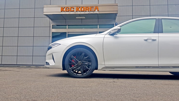 그랜저 하이브리드에는 KGC 4P 브레이크