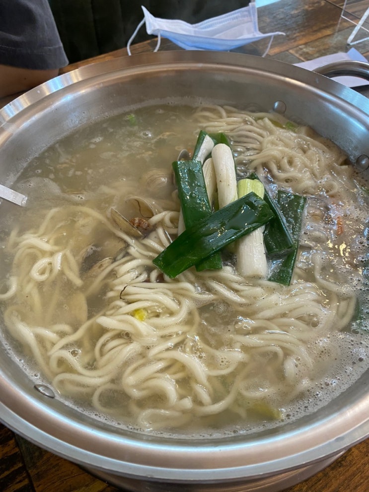  [맛집 리뷰] 논산 덕남가. 비오는날의 동죽 칼국수 맛집 후기