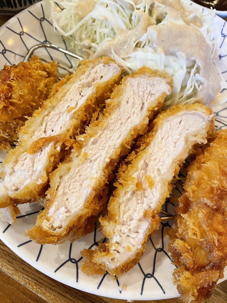  하남 돈가스 맛집 - 스테이크도 울고갈 두께감! 호천당 하남미사점