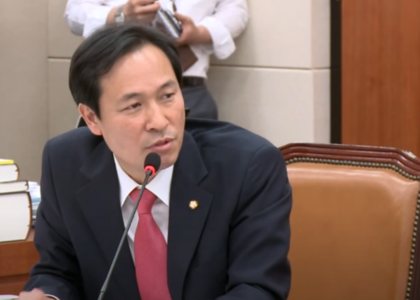 21대 국회의원 우상호 의원 프로필 이정도라니 !! 논란 및 비판MBTI