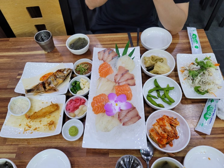 점심으로 가성비 있게 회와 초밥을 즐겨볼 수 있는 인천 석남동 맛집 물고기자리 점심으로 가성비 있게 회와 초밥을 즐겨볼 수 있는 인천 석남동 맛집 물고기자리