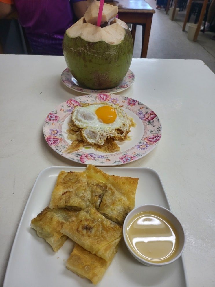  태국 푸켓 음식 올드타운 Aroon Po Chana Roti 아룬 포 차나 로티 로띠 할랄