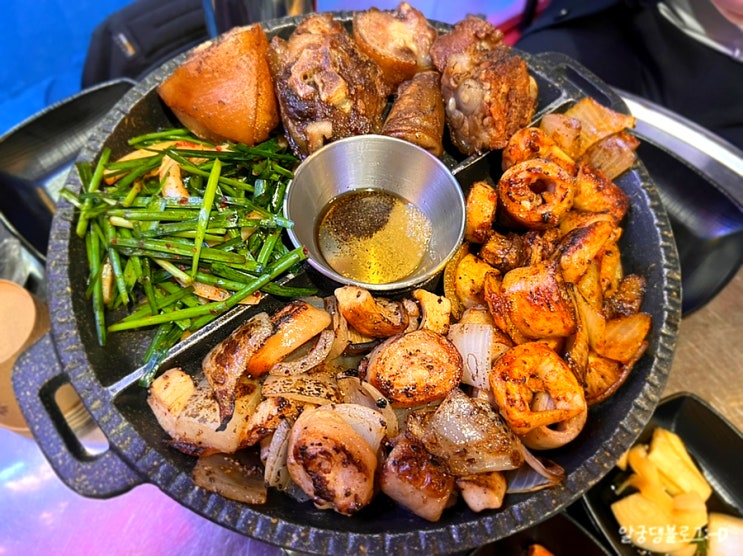 힙지로 을지로 3가 맛집 :: 을지1막 곱창전골 막창구이 꼬리구이 전문점 힙지로 을지로 3가 맛집 :: 을지1막 곱창전골 막창구이 꼬리구이 전문점