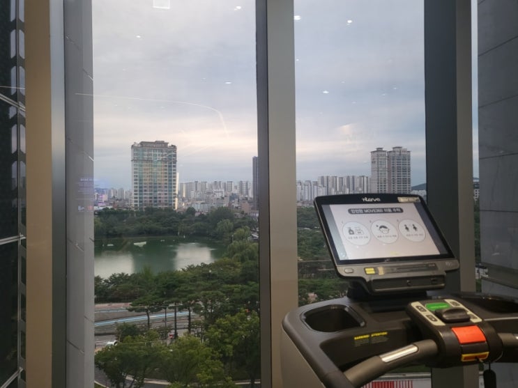  잠실역 헬스장 무브 360 ( 잠실 헬스 / PT / 밀론 / 필라테스 )
