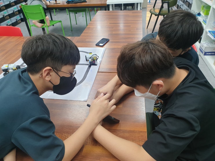  로봇도 도전 코딩도 도전 뭐든지 다 도전~      [대구 북구 침산동 로앤코 로봇 코딩 전문교육원]
