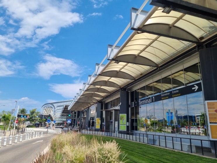  [2022.07.09 / Day 24] 니스 시내에서 니스 코트다쥐르 공항으로 (Aéroport Nice Côte d'Azur, Campanile Nice Airport)