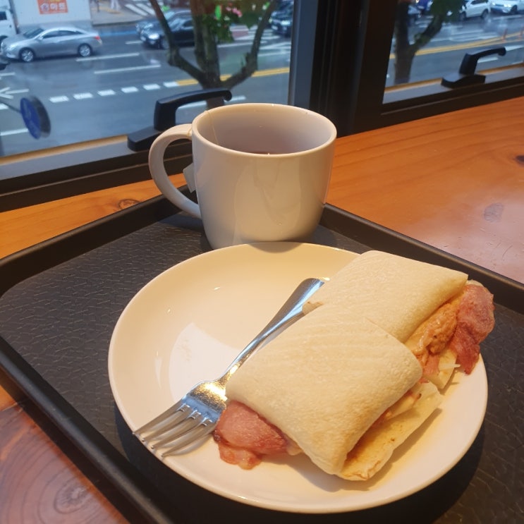  오늘의 첫 식사