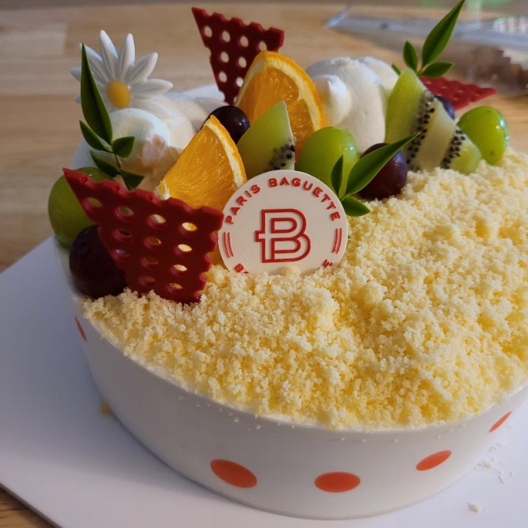생일축하 케이크 /  파리바게트 생크림으로 홈파티