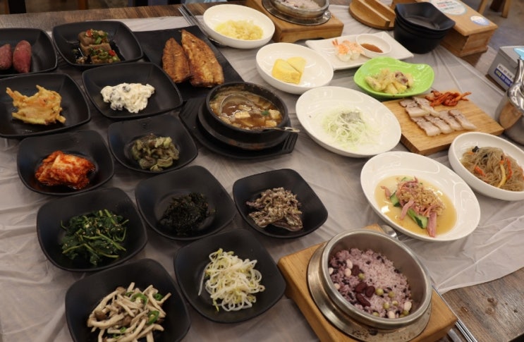  울산 얼음골 근처 밀양한정식 여울목