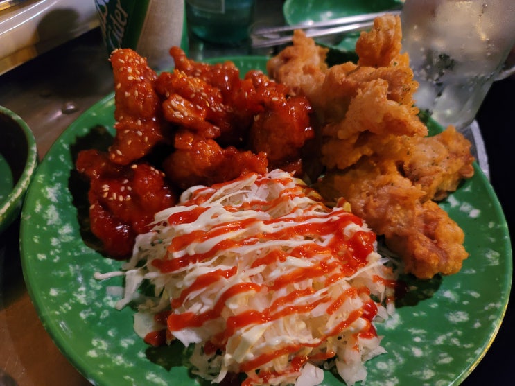 맛과 입의 즐거움보다는 에너지와 눈의 즐거움으로 가는 홍대 김억삼 포장마차 맛과 입의 즐거움보다는 에너지와 눈의 즐거움으로 가는 홍대 김억삼 포장마차