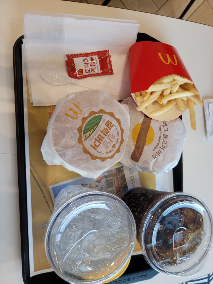  맥도날드 재출시한 창녕갈릭버거 과연 그 맛은?
