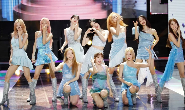걸그룹 우주소녀 엑시·설아, 31일 지방 이동 중 교통사고로 근육통 타박상 입어 "안정과 회복 중" 걸그룹 우주소녀 엑시·설아, 31일 지방 이동 중 교통사고로 근육통 타박상 입어 "안정과 회복 중"
