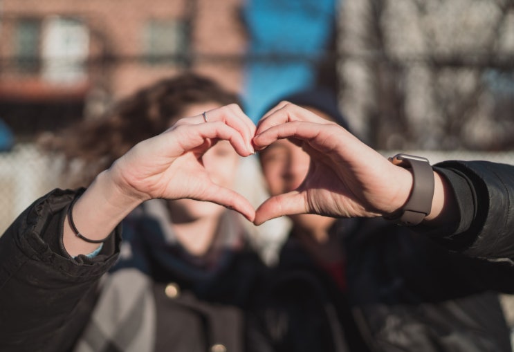 MBTI ENFJ 연애성향과 궁합 MBTI ENFJ 연애성향과 궁합