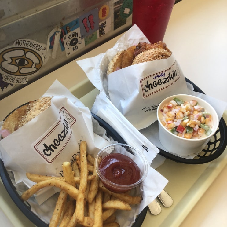  롸카두들 내쉬빌 핫치킨 이태원점 내쉬빌치킨 맛보기