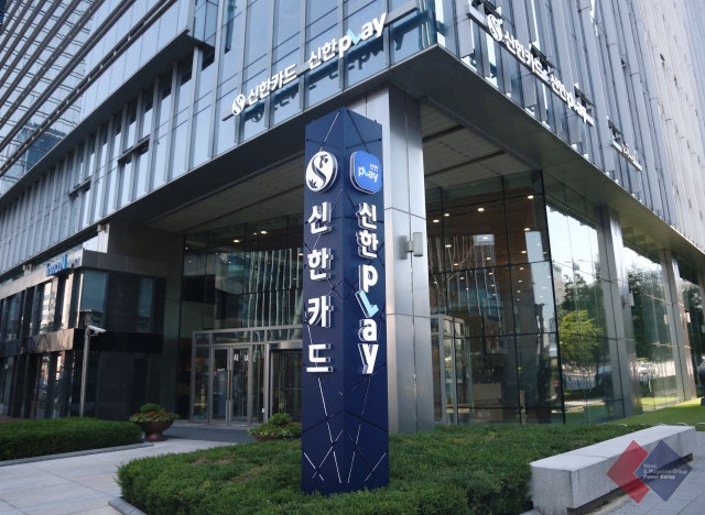  신한카드 챗봇 상담, 월 300만명 이용했다!