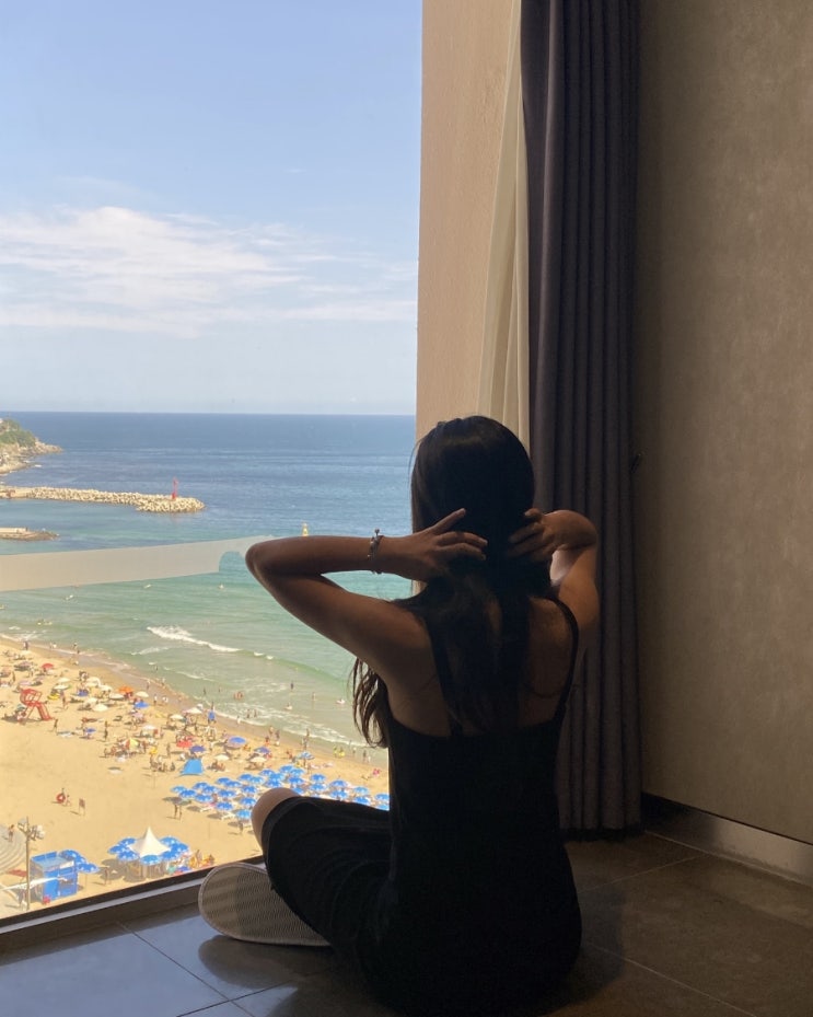  부산 파라다이스 호텔:  오션뷰 호캉스 씨메르 수영장
