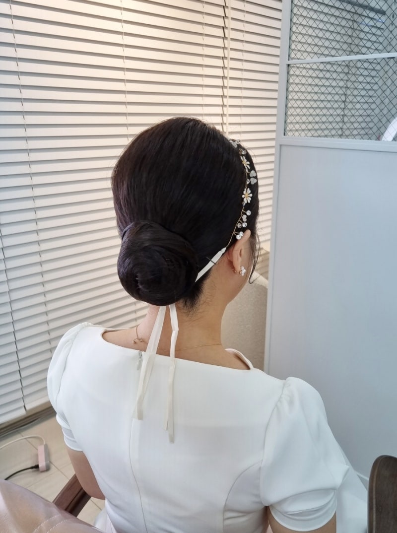 해운대 스몰웨딩 메이크업 베이직한 헤어스타일 1