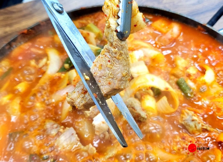  밀양돼지찌개(돼지볶음) 진한 찌개 국물 맛집-내돈 후기︎