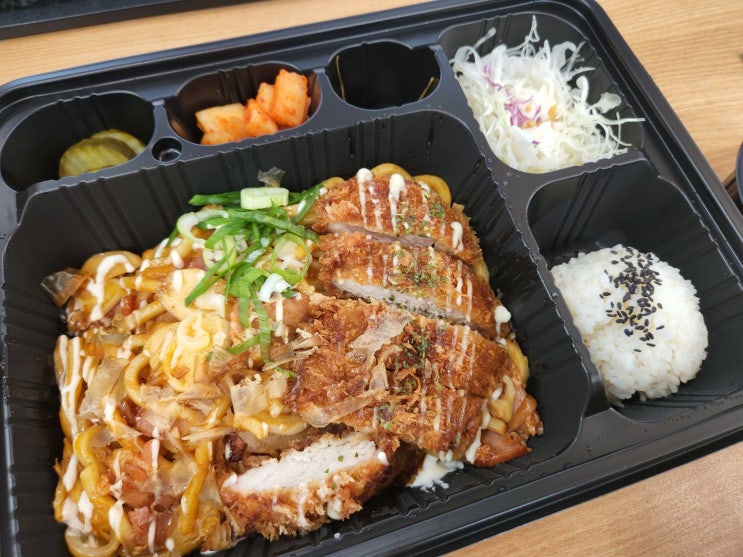  [회사원점심] 쑝쑝돈까스 부산모라점 :: 볶음우동돈까스