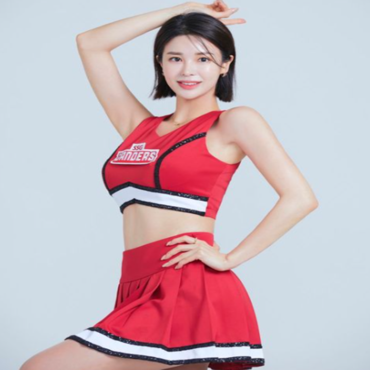 포카리스웨트녀로 유명했던 SSG랜더스 섹시 이시아 치어리더(이시아, 이유미, 포카리스웨트녀, 골프, 롯데치어리더, SSG치어리더, KB치어리더, IBK치어리더, 이랜드치어리더)