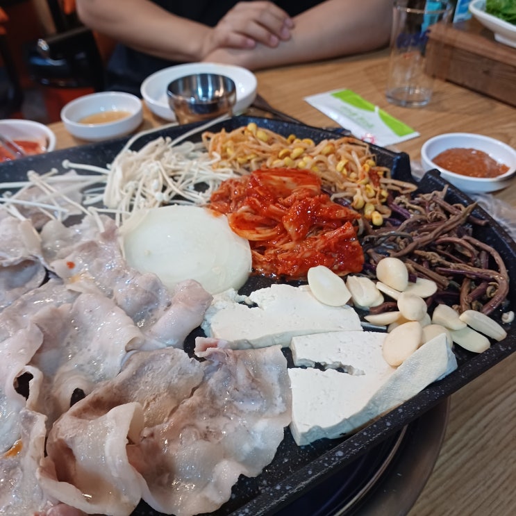  경기 부천시 상동 대패삼겹살맛집 복돼지