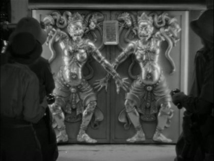 푸만추 크리스토퍼 리