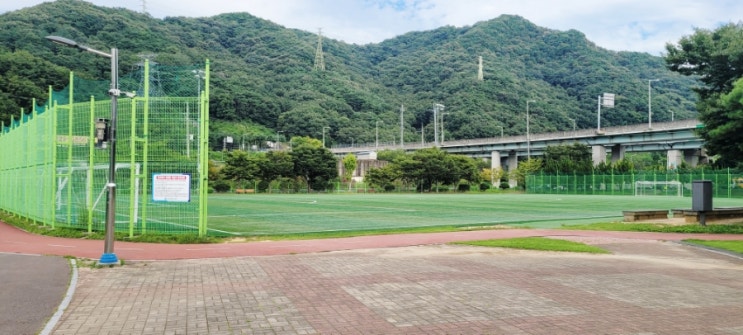  광주 동구 운동하기 좋은 용산 체육공원