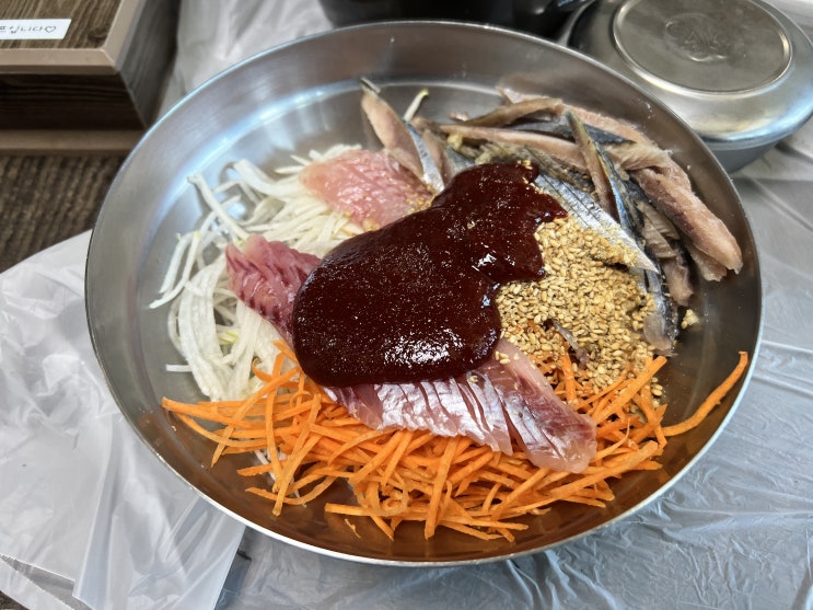  울릉도 먹어볼만한 음식 꽁치물회 울릉도 맛집 신비섬 횟집