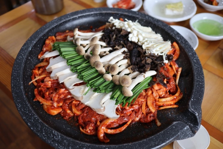  대구 경산 영대 맛집 몸보신 버섯오리불고기 장수촌백년미소