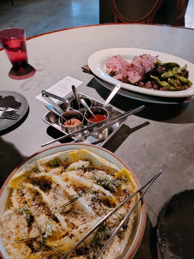  강남역 데이트 추천, 조용하고 분위기 있는 우대갈비 맛집 '아올'