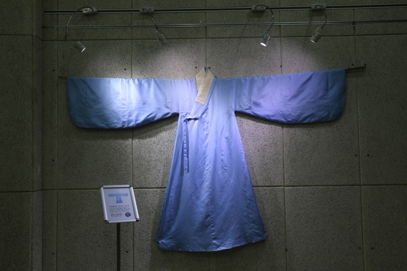 도포(道袍) - 조선선비들의 바람의 옷, 도포자락 휘날리며 (한복박물관) : 네이버 블로그