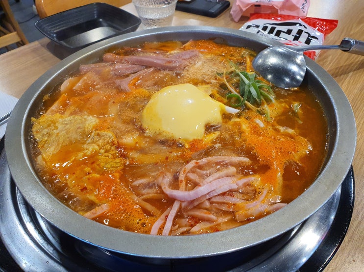  발산역 부대찌개 밤 늦게까지 문 여는 밥집 존슨부대찌개
