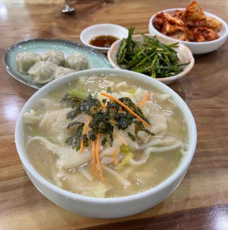 철산역 맛집 비 오는 날 해장은 신가네칼국수제비