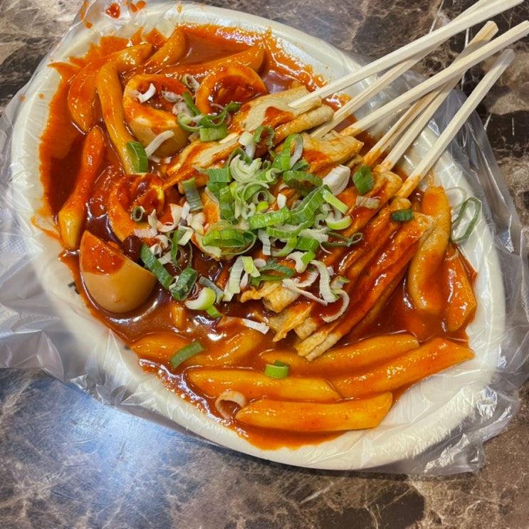  [제천] 제천명물 빨간오뎅 : 아 너무 기대를 했나..! 그냥 오뎅에 떡볶이 찍어먹는 거잖아유