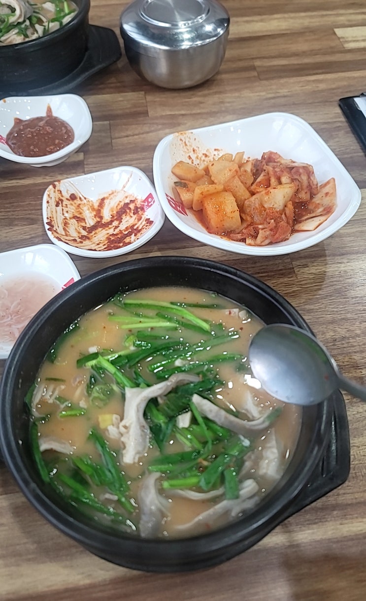  김해 장유 율하 맛집 / 아제돼지국밥